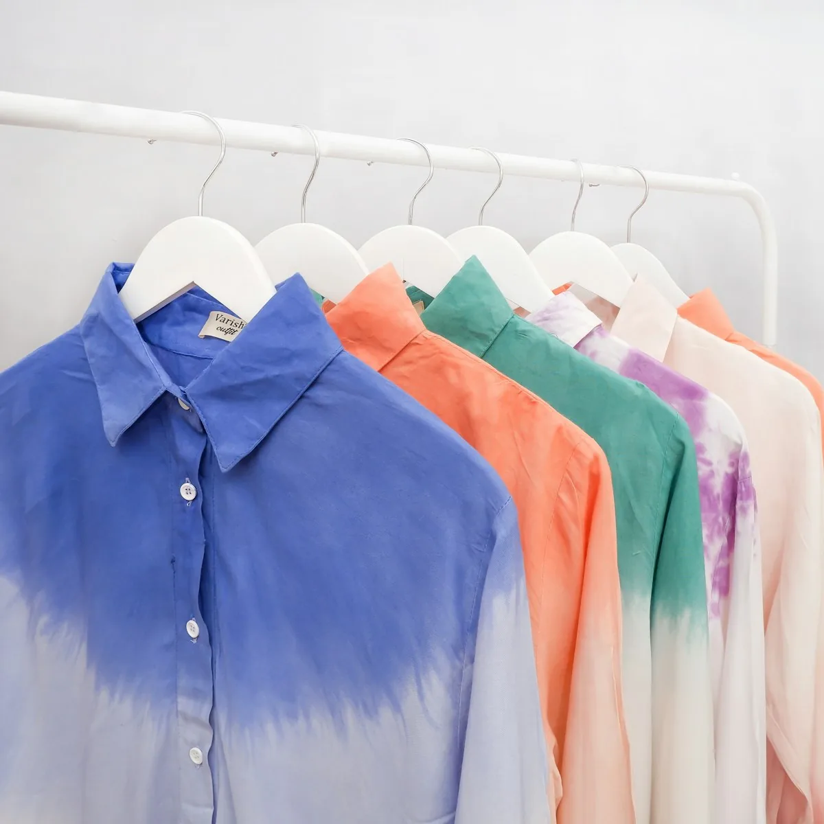 Women's Crisp Cotton Poplin Tailored Shirt in Light Sky Blue